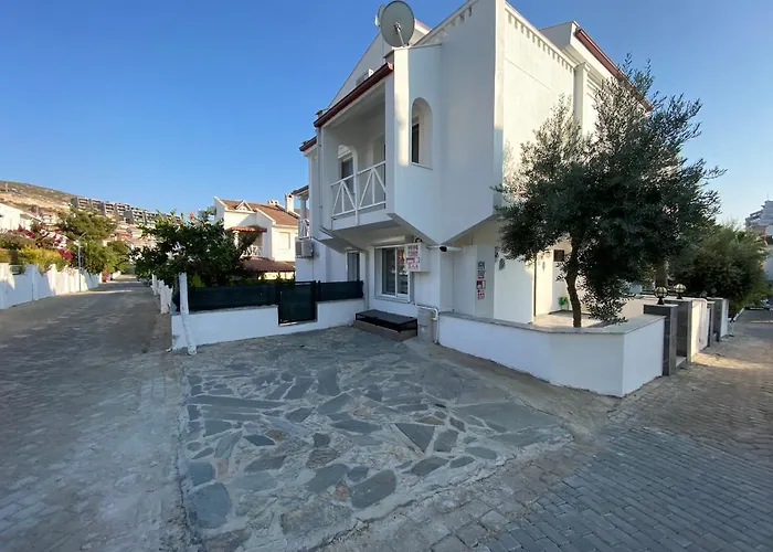The Family Villa